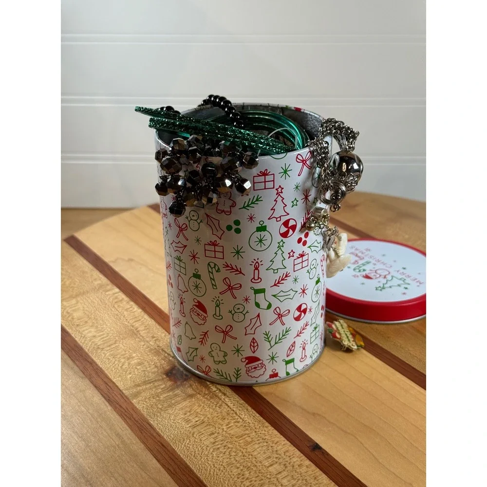 Christmas Tin With Jewelry Bangles Necklace‎ Earrings Brooch